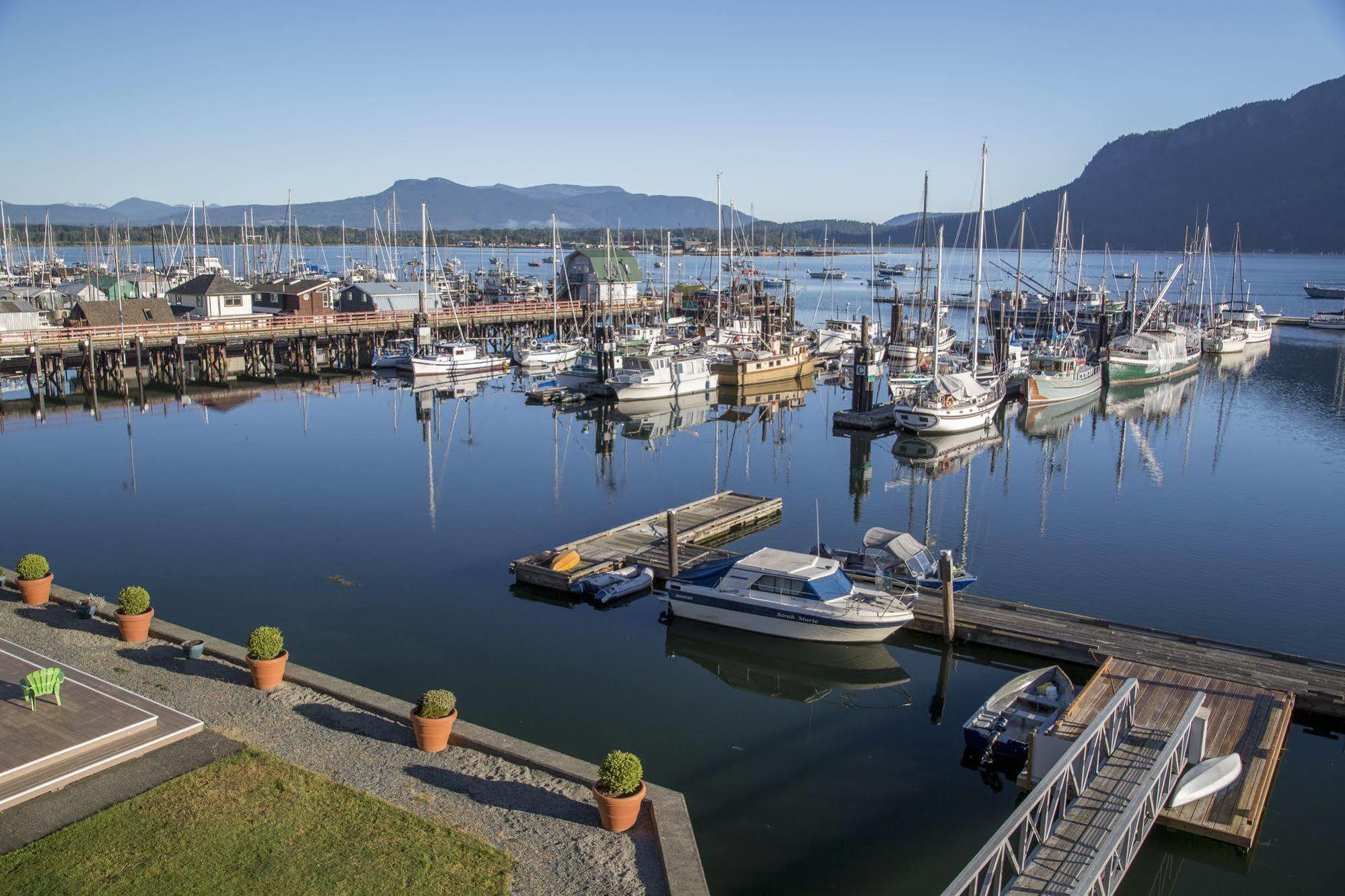 Oceanfront Suites At Cowichan Bay Extérieur photo