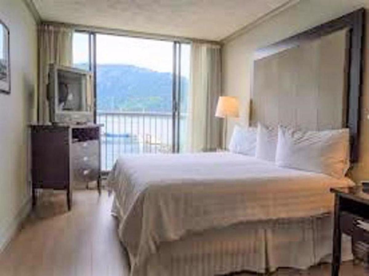 Oceanfront Suites At Cowichan Bay Extérieur photo