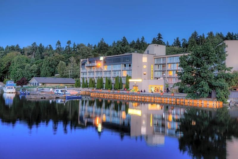Oceanfront Suites At Cowichan Bay Extérieur photo